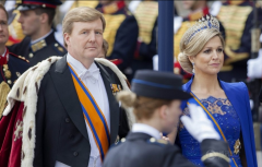 荷兰新国王登基，为123年来首位男性君主